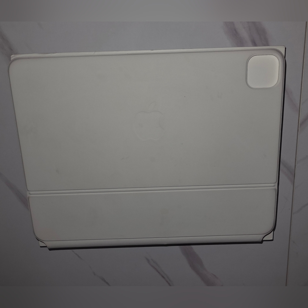 Apple iPad Magic Keyboard - Picture 5 of 7